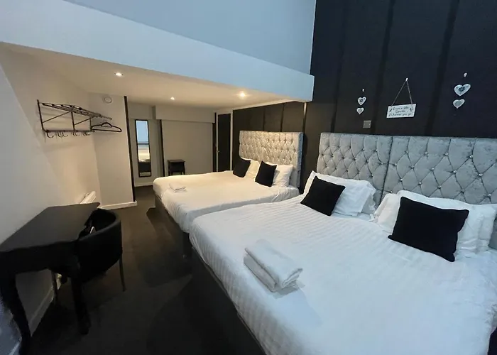 Duplex Heritage, Sleeps 7