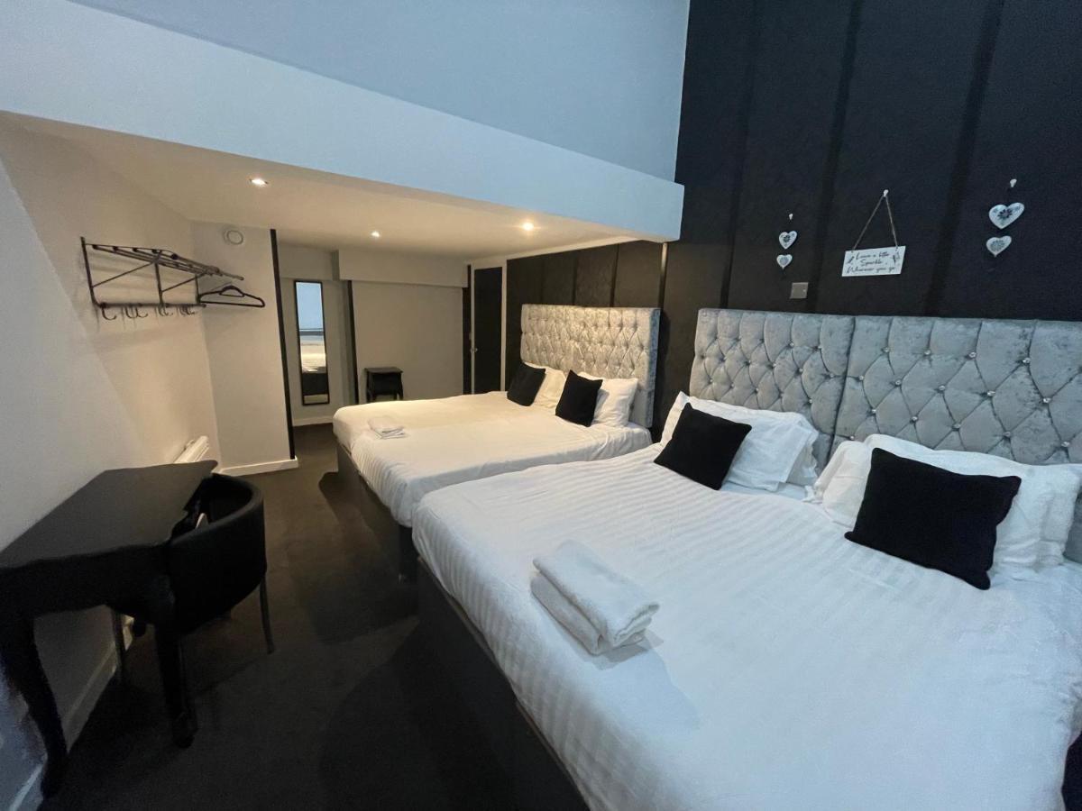 Duplex Heritage, Sleeps 7 Apartment